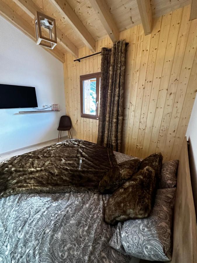 Chambres D'Hotes Les Louettes A Sapinhaut Canton Du Valais Saxon Exterior foto
