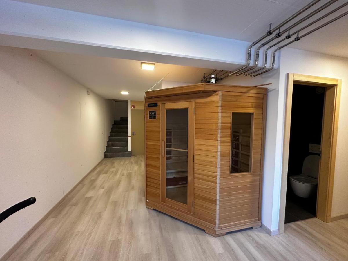 Chambres D'Hotes Les Louettes A Sapinhaut Canton Du Valais Saxon Exterior foto